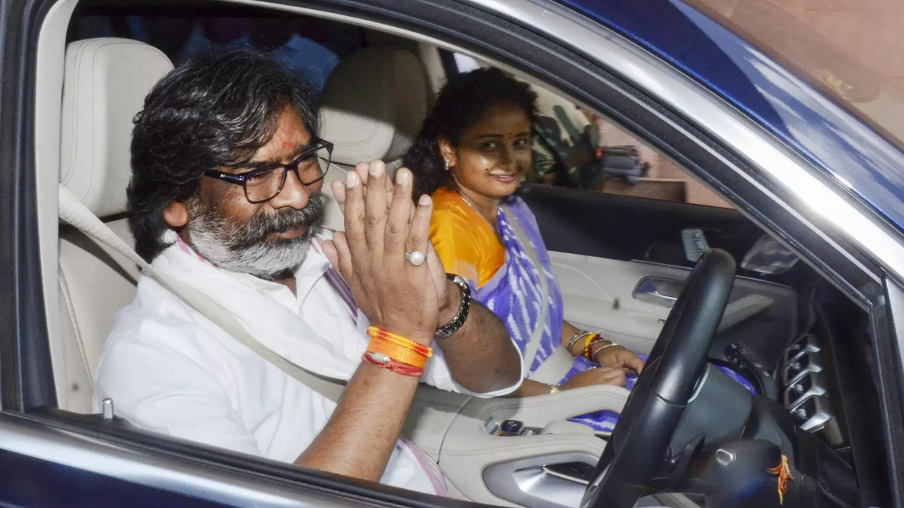 ‘Very well-reasoned’: SC refuses to interfere in Hemant Soren’s bail order