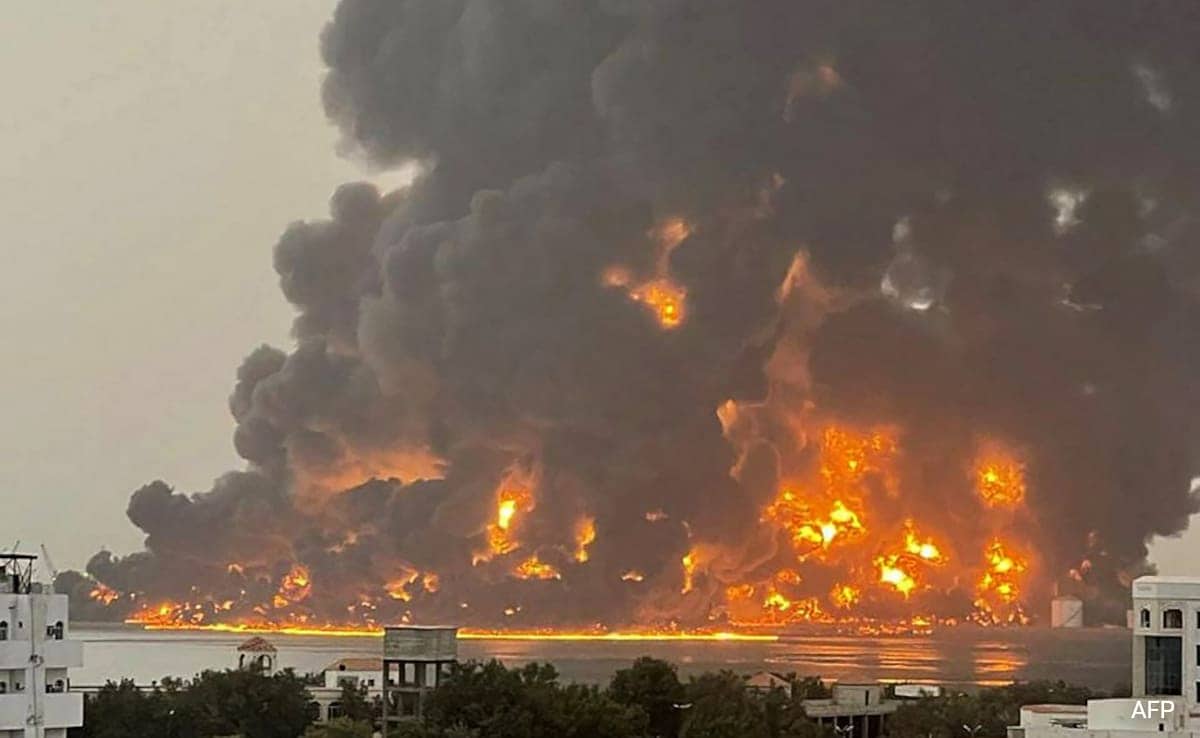 Israeli Jets Strike Yemen Rebels After Deadly Attack On Tel Aviv