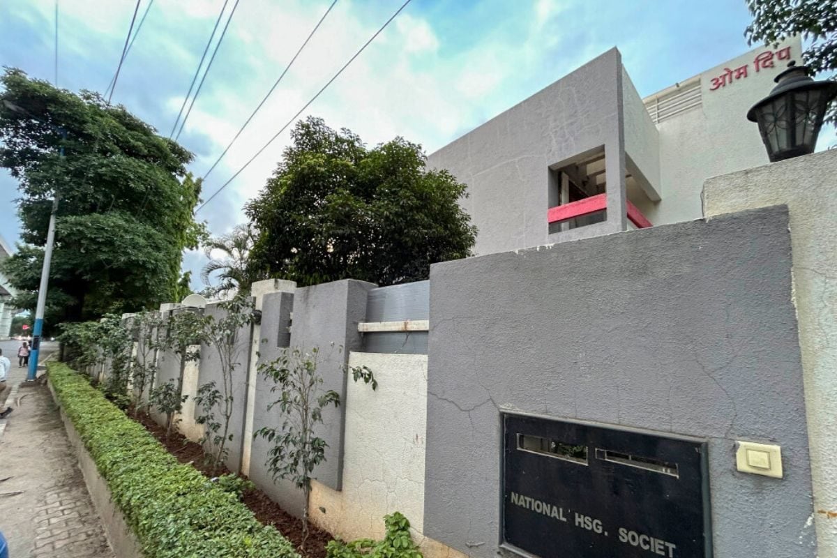 IAS Trainee Puja Khedkar’s Pune Home Faces Bulldozer Action Over Footpath ‘Beautification’