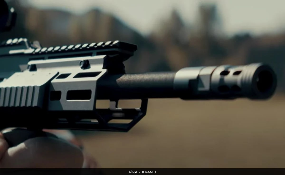 What Recovery Of Austrian Gun ‘Steyr AUG’ From J&K Terrorists Means