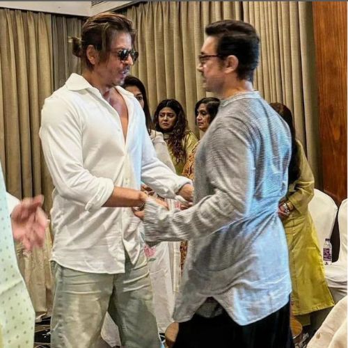 Bollywood Newswrap, August 24: Shraddha Kapoor becomes 2nd-most-followed Indian on Instagram, SRK and Aamir Khan’s UNSEEN pic from photographer’s prayer meet