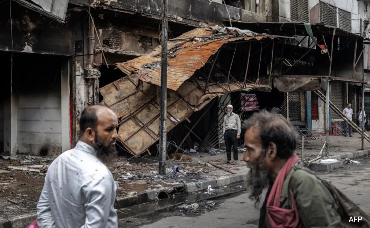 Bangladesh Still Stares At Uncertainty, Officers Resign, Violence Continues