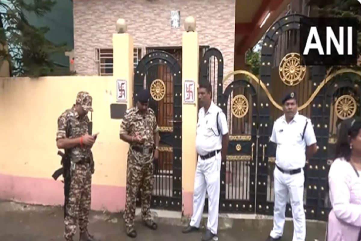 Trouble Mounts For Sandip Ghosh, CBI May Question RG Kar Ex-Principal Further After Probing Documents Seized During Raids