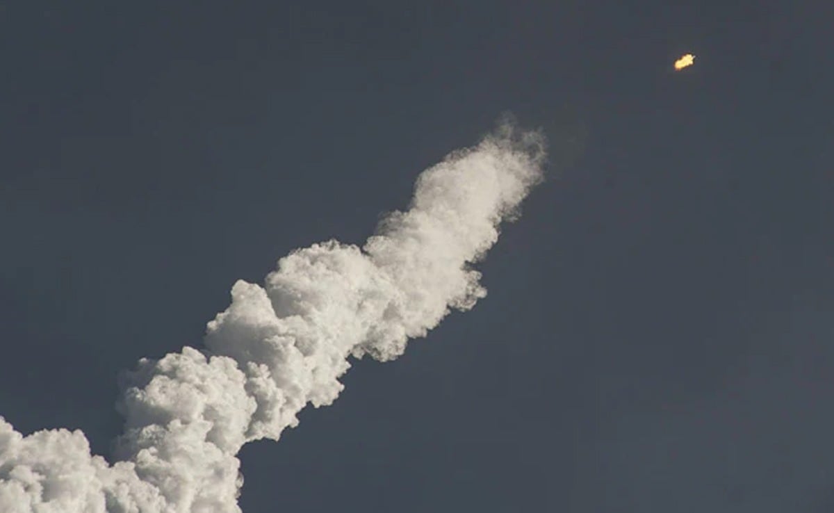 Hamas Targets Israel With ‘M90 Rockets’, Explosions Heard In Tel Aviv Hamas Targets Israel With ‘M90 Rockets’, Explosions Heard In Tel Aviv