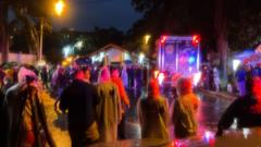 ‘I went to the balcony and saw the plane spinning’