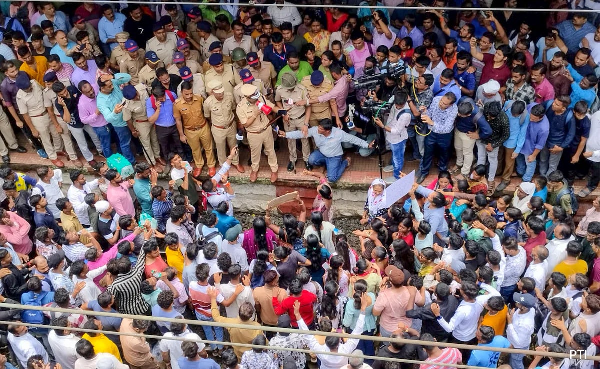 “If School Not Safe, No Point Of Right To Education”: High Court On Thane Rape