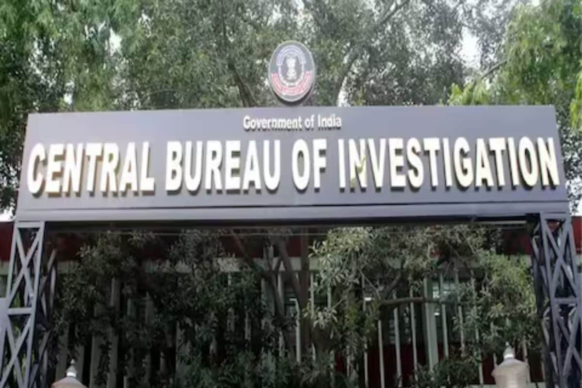IPS Vs IRS To Continue: CBI Gets 5 IRS Officers To Help In Economic Offences Probe, Upsets IPS Lobby | Exclusive IPS Vs IRS To Continue: CBI Gets 5 IRS Officers To Help In Economic Offences Probe, Upsets IPS Lobby | Exclusive