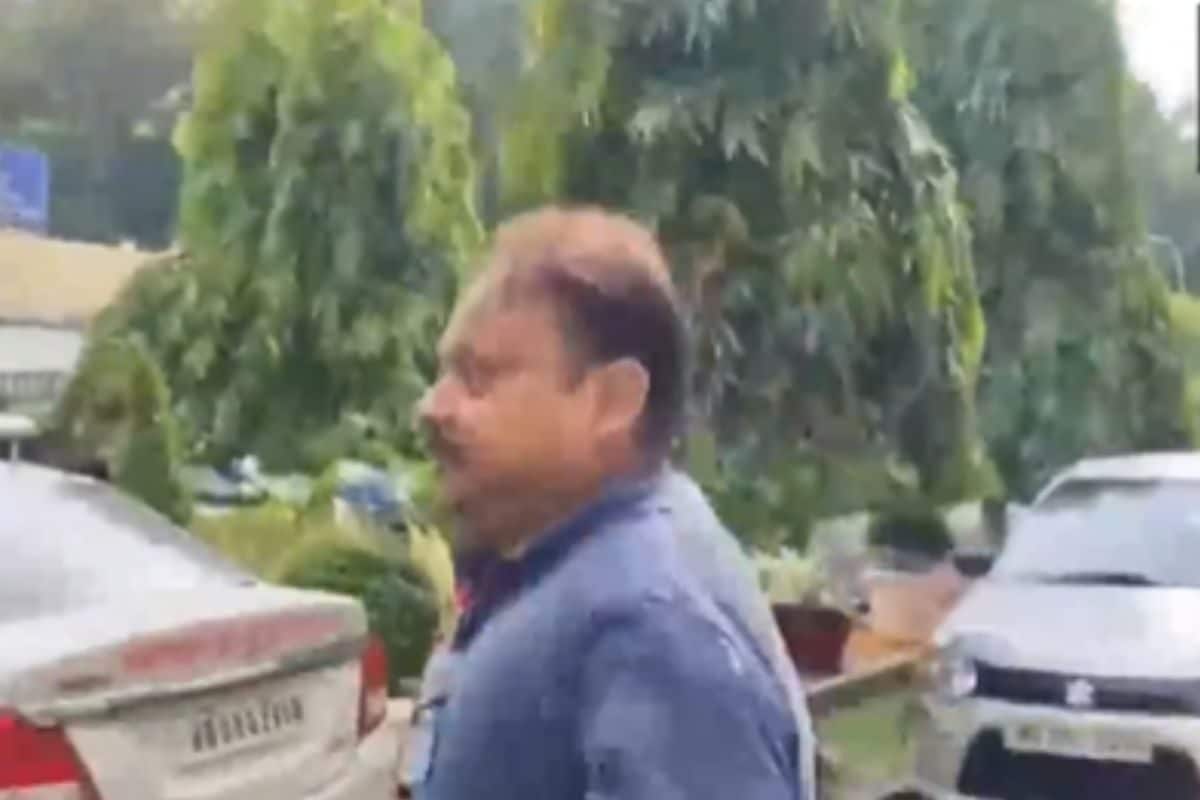 ‘Do You Know Sanjoy Roy’: Cop Sprints To CBI Office, Dodging Media Queries On Kolkata Rape-Murder Accused | Watch