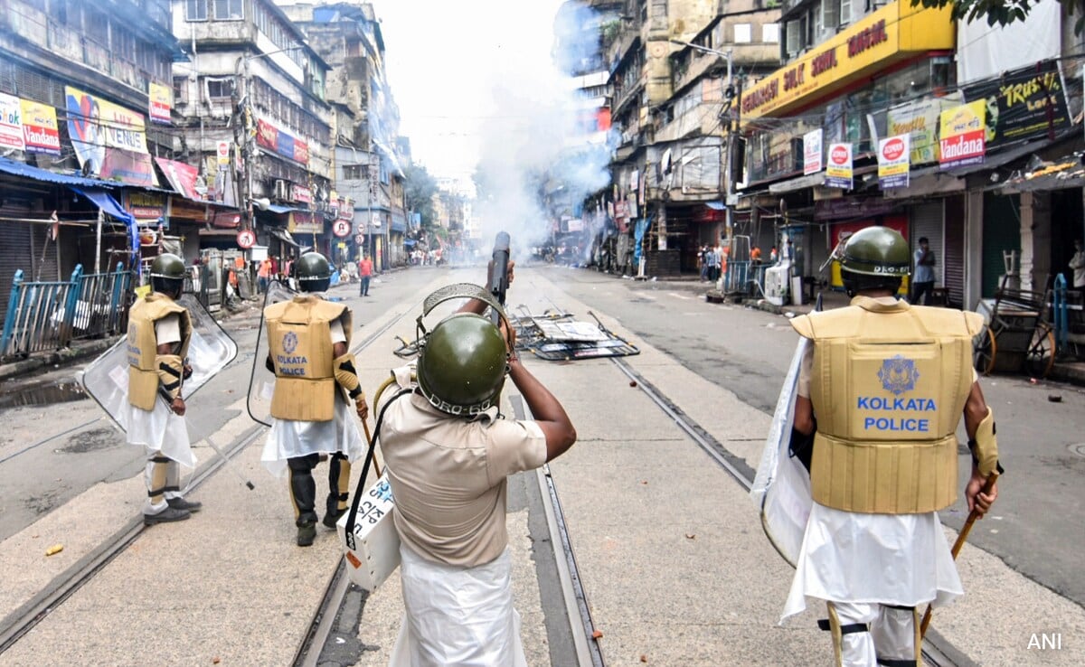 Bengal Bandh Today After Police Use Tear Gas, Water Canon On Protesters