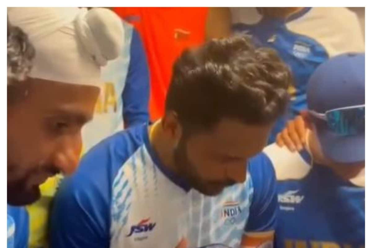 PM Modi Speaks To Indian Men’s Hockey Team, Congratulates Over Olympic Bronze Medal Win | WATCH