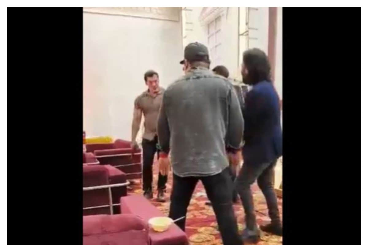 Tihar Jail Official Suspended After Video Showing Him Dancing with Pistol Surfaces Online | WATCH