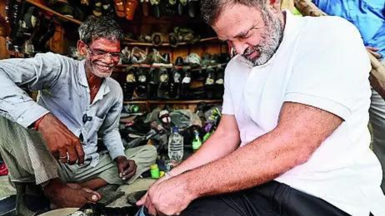 Cobbler rejects Rs 10 lakh offer for slippers stitched by Rahul Gandhi