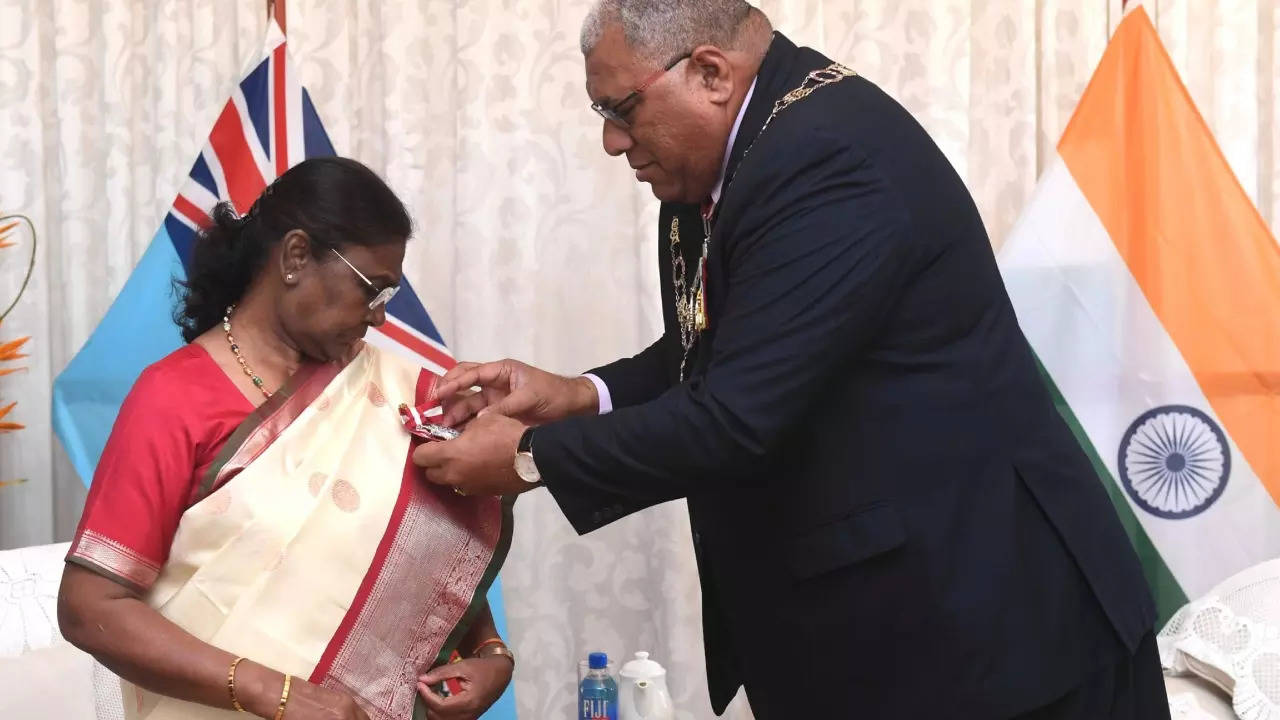 President Murmu receives Fiji’s highest civilian award