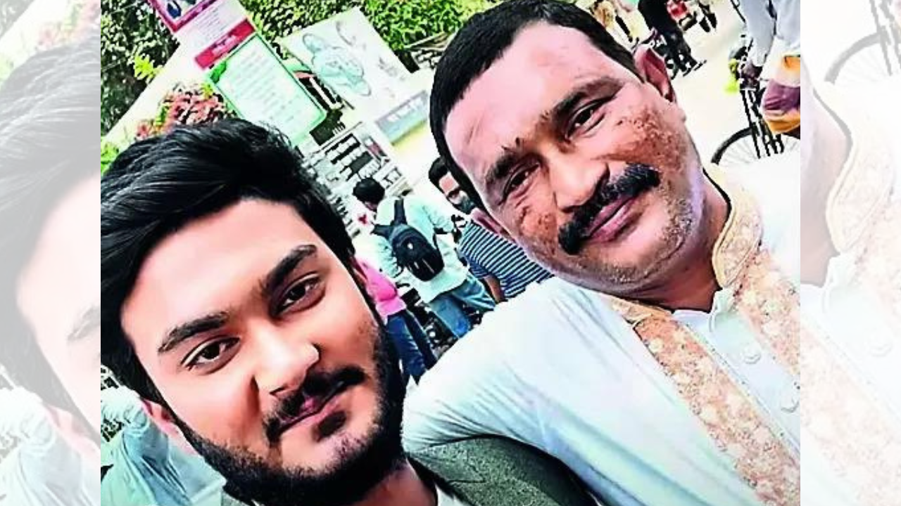 Kolkata in shock after lynching of Bangladeshi actor Shanto Khan, father amid unrest