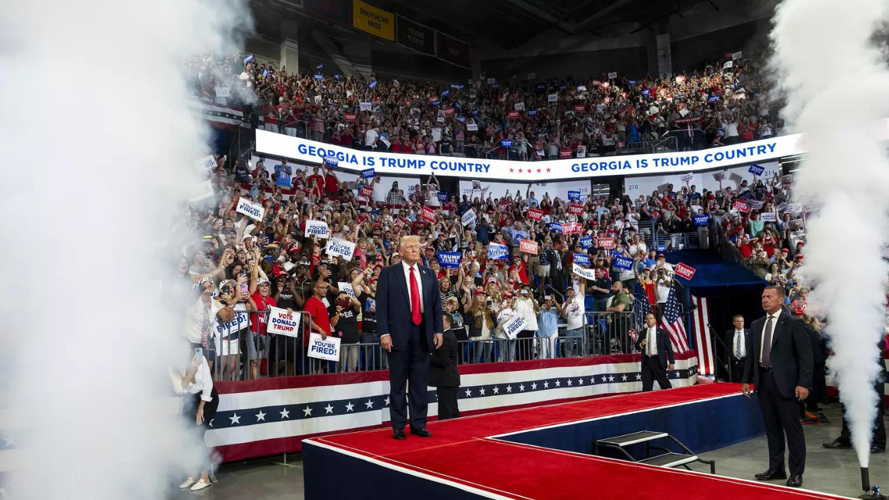 Trump meltdown over crowd size at Kamala’s rallies raises fears of mental decline