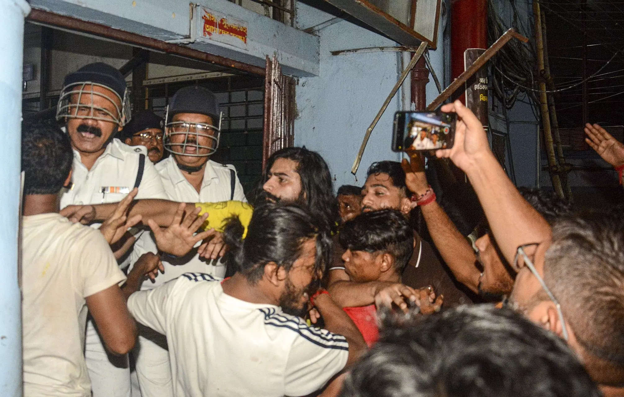 Kolkata doc rape-murder: 9 arrested for mob violence during protest