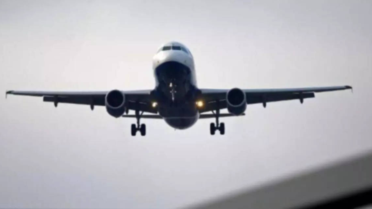 Unruly flyer in Pune assaults CISF constable, 2 co-passengers
