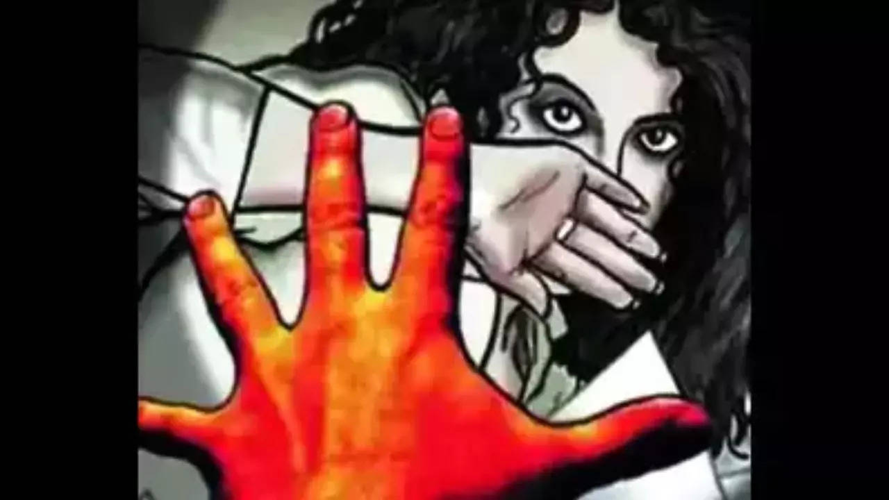 UP man throws hot dal on wife, slaps triple talaq for ‘praising Modi, Yogi’