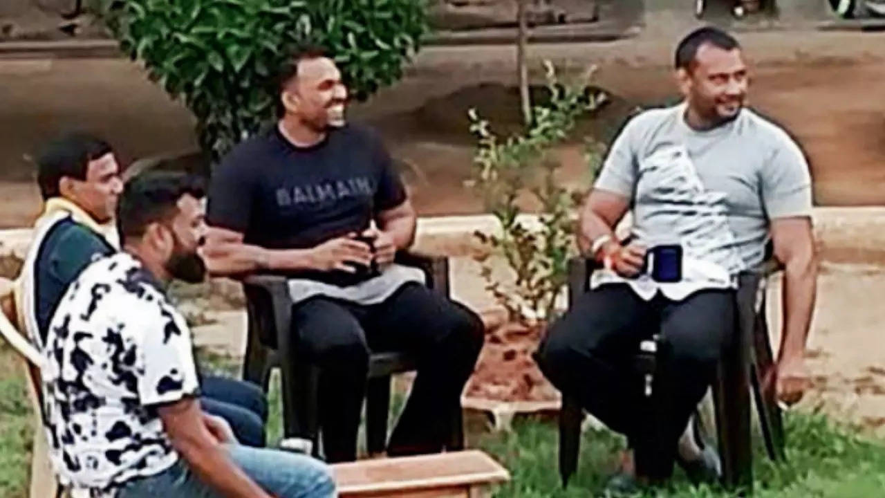 Photo of murder accused Kannada actor Darshan smoking ‘in prison’ goes viral
