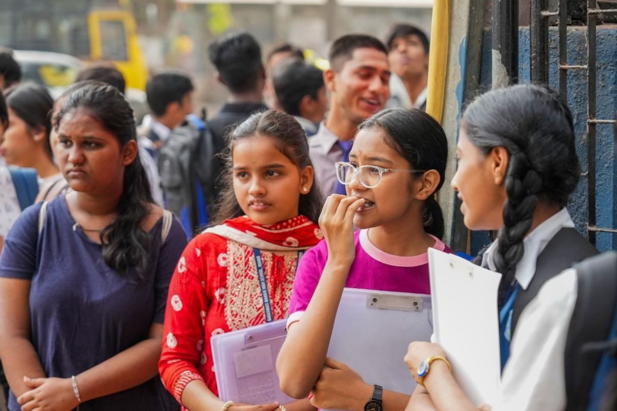 News18 Afternoon Digest: SC Upholds NEET-UG 2024, Orders Review And Reform Of NTA And Other Top Stories