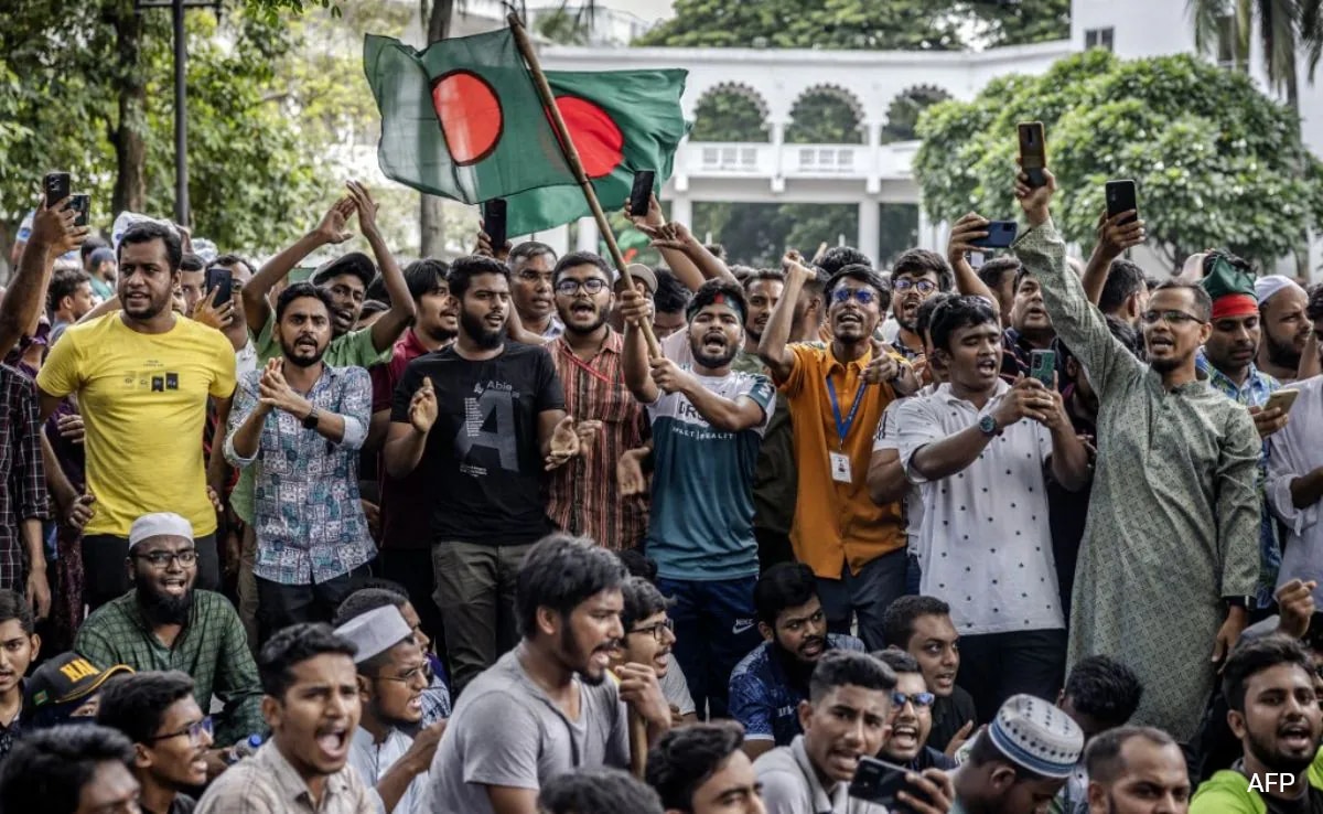 Bangladesh LIVE: Chief Justice Resigns After Protests, One-Hour Ultimatum