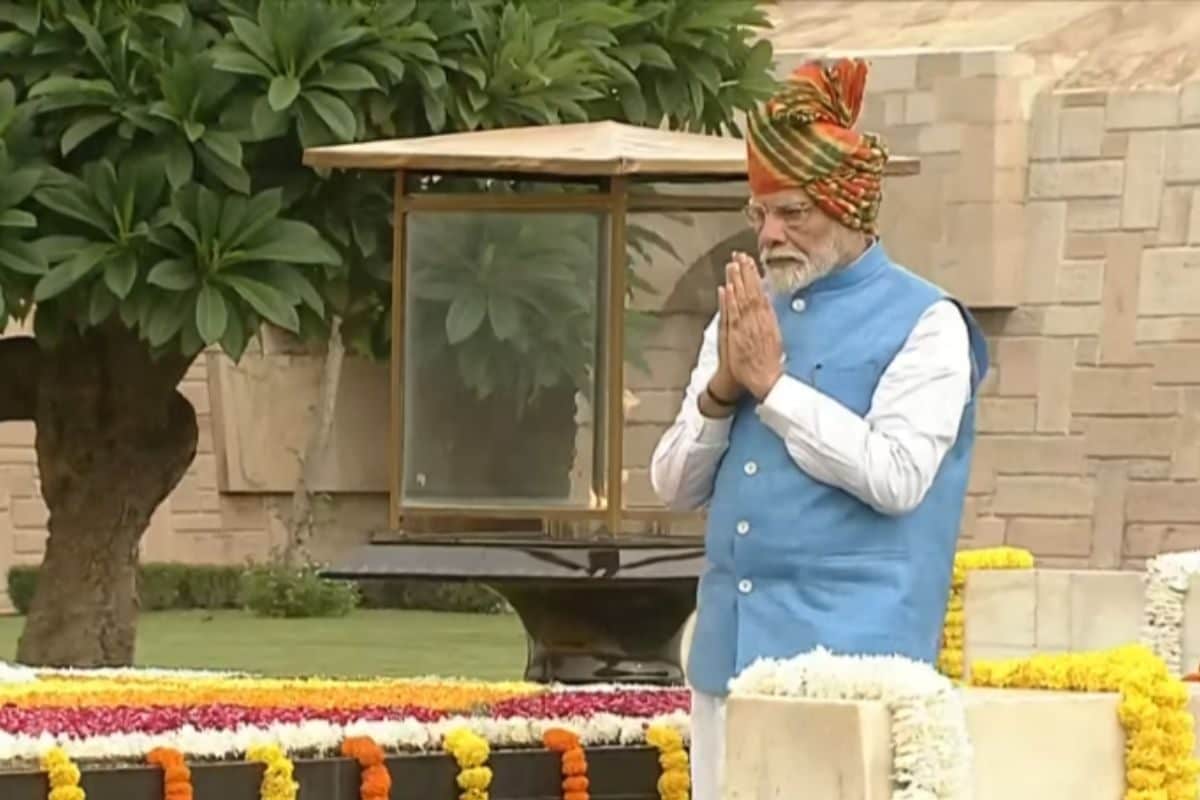 Independence Day 2024 Live Updates: PM Modi Pays Floral Tributes to Mahatma Gandhi at Rajghat, To Reach Red Fort Shortly