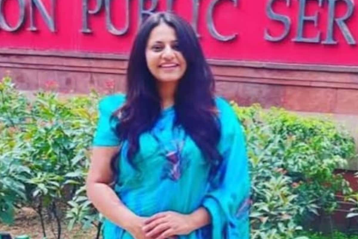 Suspended IAS Trainee Puja Khedkar Moves Delhi HC Against UPSC’s Decision Cancelling Her Candidature