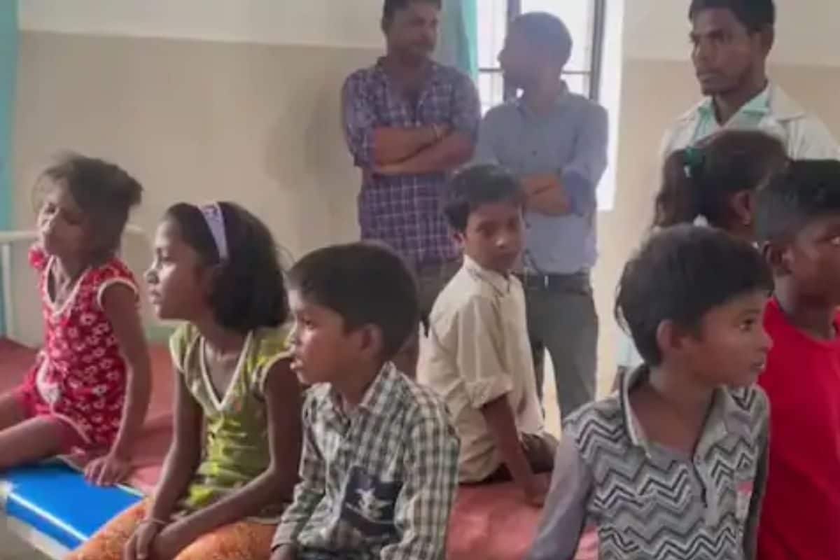 14 Students at UP School Fall Sick after Eating ‘Jalebi’ Distributed During Independence Day Celebrations