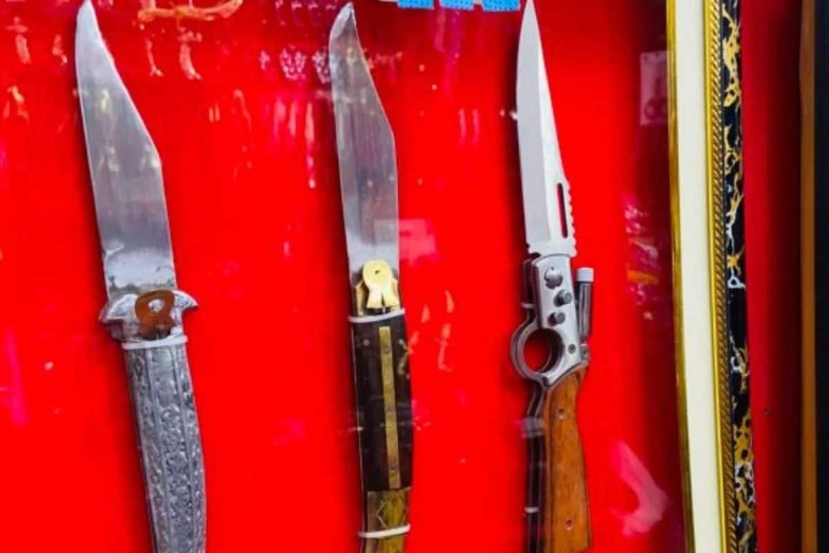 Here’s How Rampuri Knife, A Bollywood Favourite With 125 Years Of Tradition, Is Made