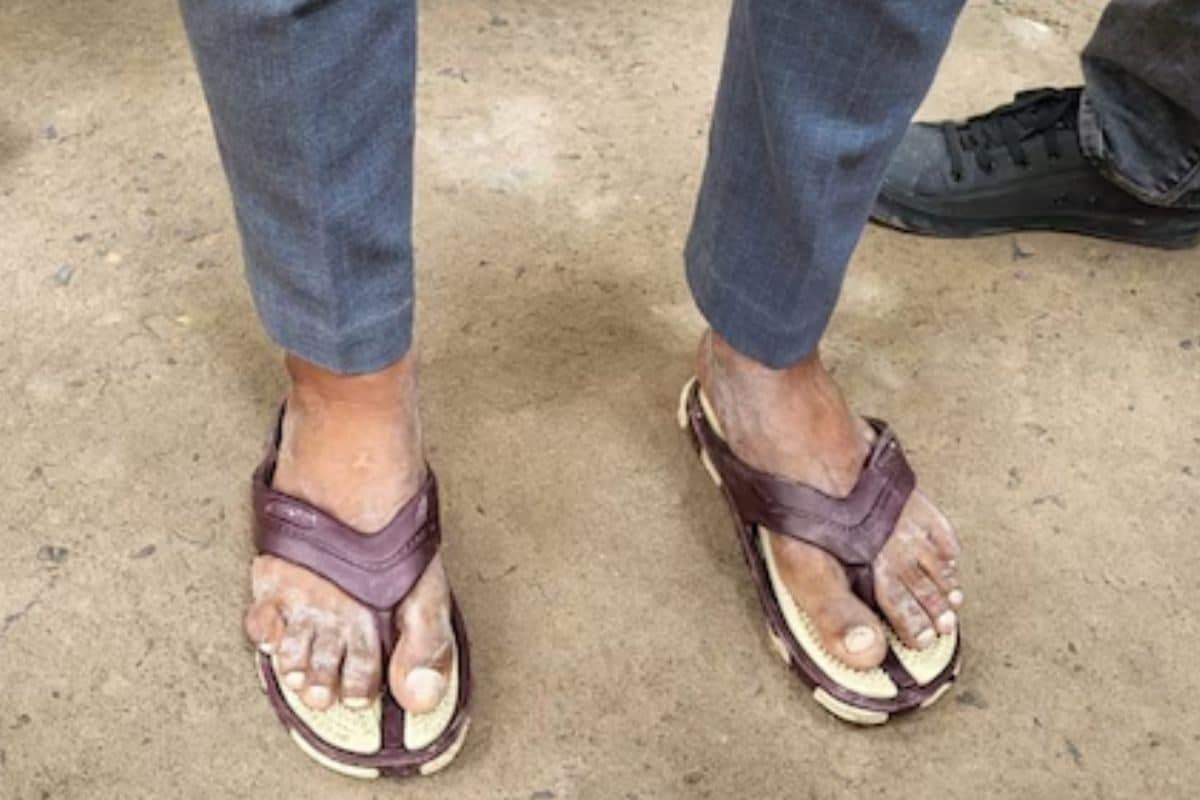 Bihar Police Constable Exam: 2 Patna Candidates Caught Cheating With Bluetooth Devices in Slippers