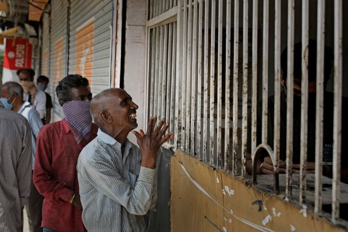 Liquor May Soon Be Home-Delivered Through Apps; Few Lesser-Known Facts about Alcohol Consumption in India