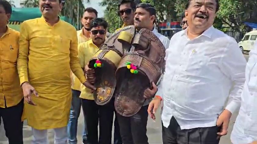 INDIA’s “Hit With Footwear” Protest In Mumbai Over Shivaji Statue Collapse