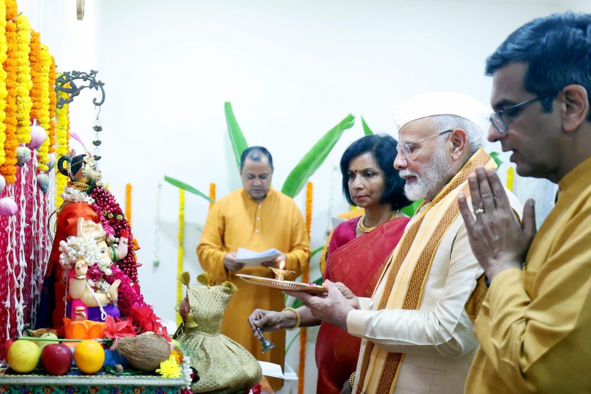 News18 Afternoon Digest: BJP Hits Back After Row Over PM Modi’s Ganpati Puja Visit To CJI’s Residence And Other Stories