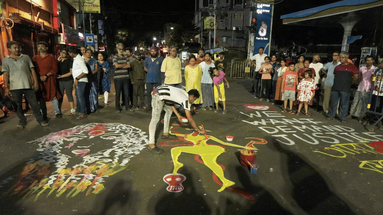 A month after RG Kar horror, thousands hit Kolkata streets ahead of SC hearing