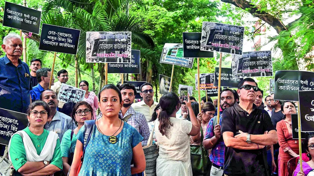 Junior docs in Bengal call off cease-work, to rejoin emergency duty Saturday