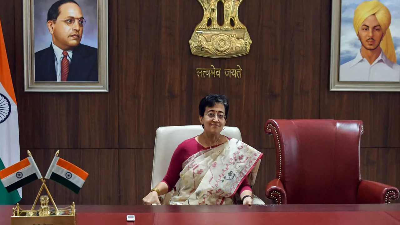 ‘Grave insult’: Atishi’s ‘Bharat’-like gesture for Kejriwal angers Cong, BJP