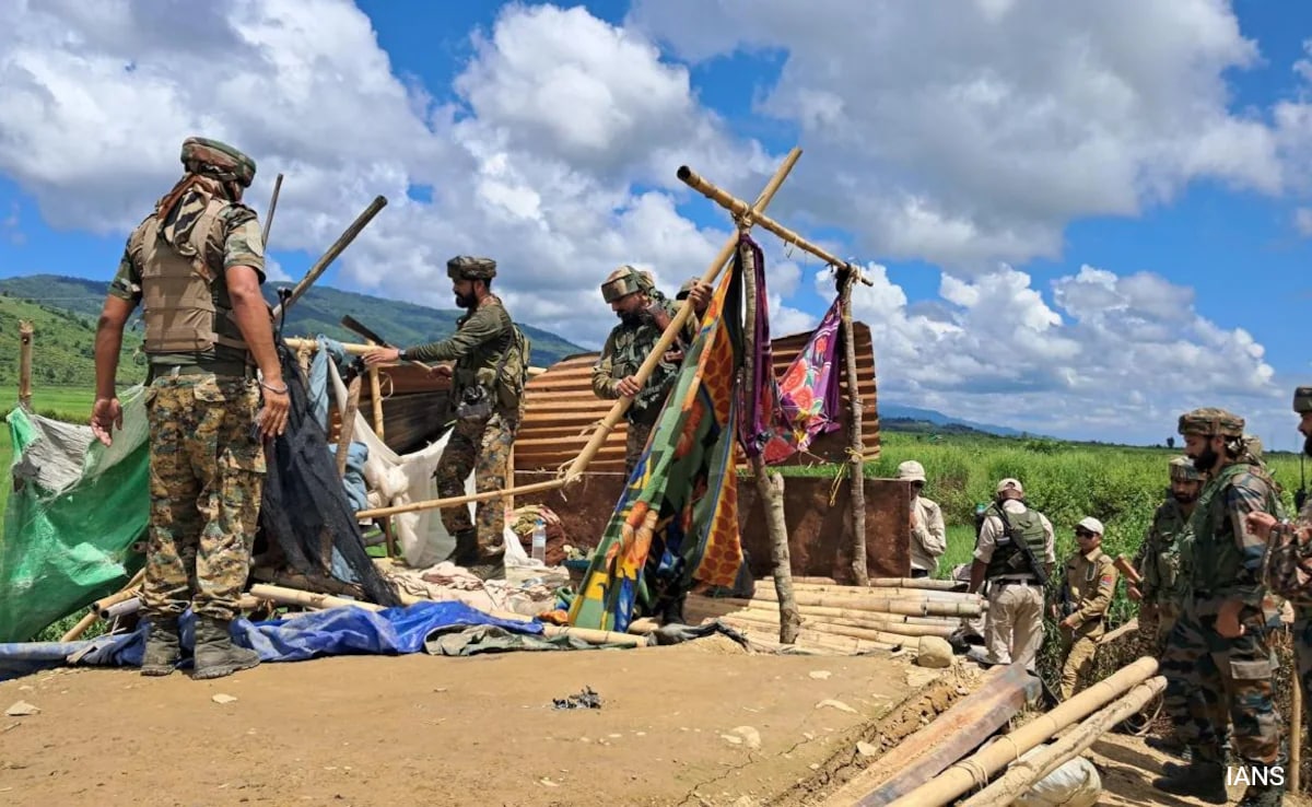 6 Killed In Fresh Manipur Violence, Bunkers Destroyed, Choppers On Patrol