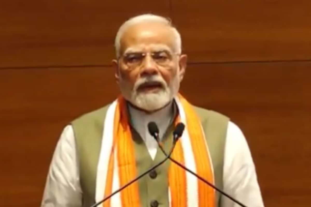 After Earning Rs 1162 Cr, Clearing 355 Lakh Sq Feet Of Office Space, Modi Govt To Launch New Cleanliness Campaign In October