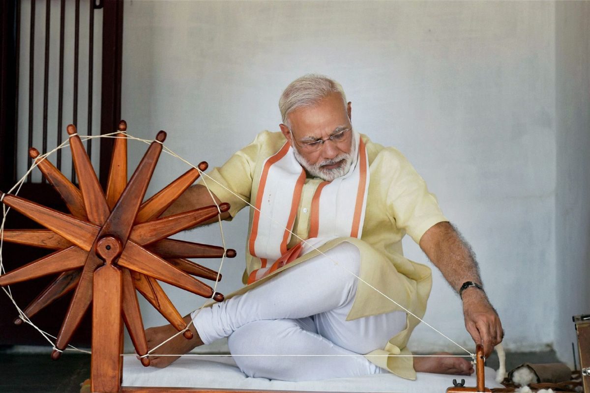 When Narendra Modi Visited America In 1993 With A 22-Inch Suitcase & 2 Pairs Of Clothes, Used Delta Airlines Pass