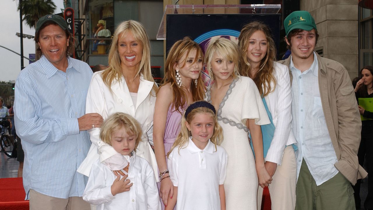 Who Are Mary-Kate And Ashley Olsen’s Parents? All You Need To Know About David And Jarnette Olsen