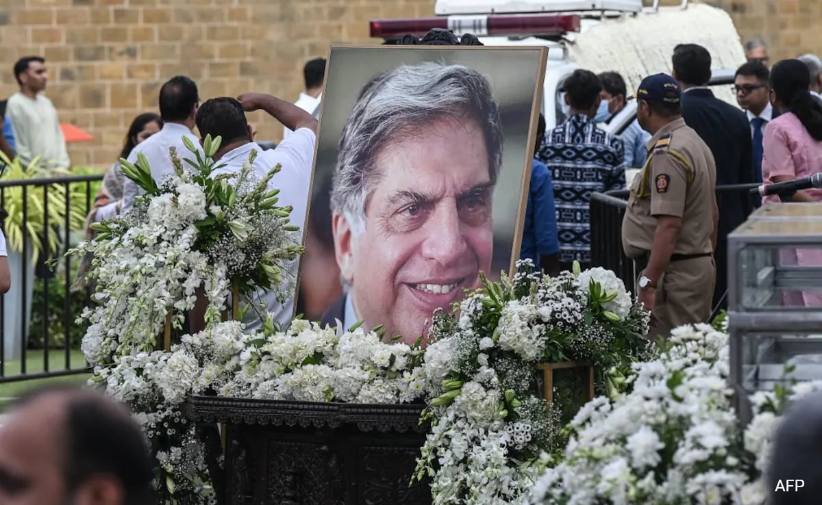Ratan Tata’s Last Rites With State Honours, Thousands Pay Tribute