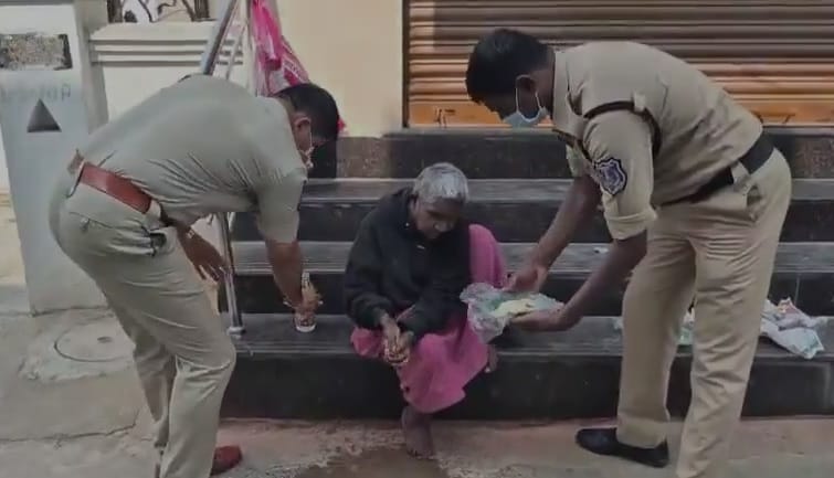 Hyderabad Couple Lives With Son’s Body For 4 Days, Not Knowing He Is Dead