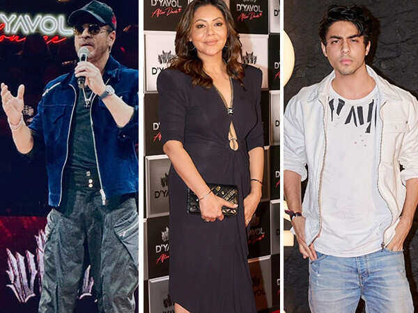 Photos: Inside pictures from Aryan Khanâs Dubai event ft. SRK and Gauri