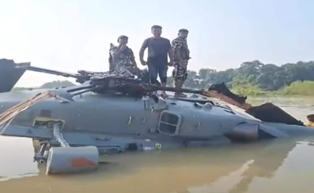 IAF Chopper Air-Dropping Relief Material Makes Forced Landing In Bihar