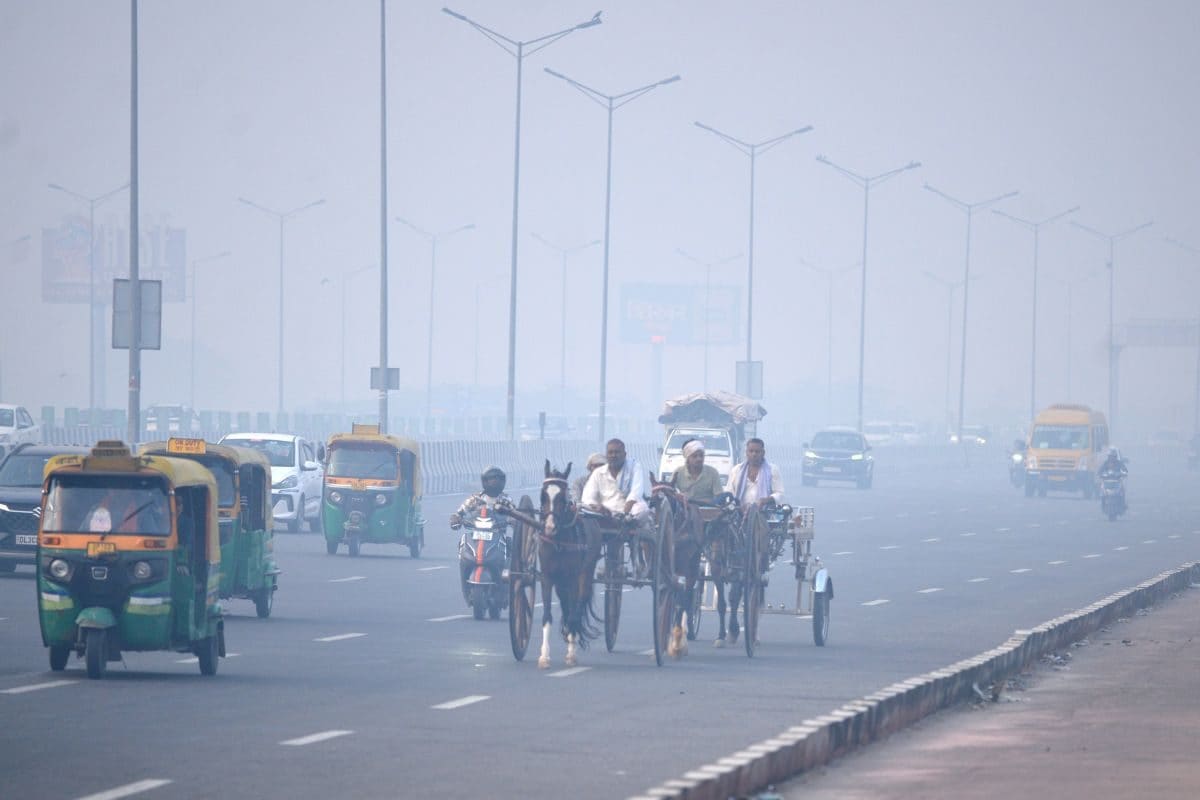 Delhi’s Air Quality Improves Ahead of Diwali, AQI In ‘Poor’ Category After 4 Days