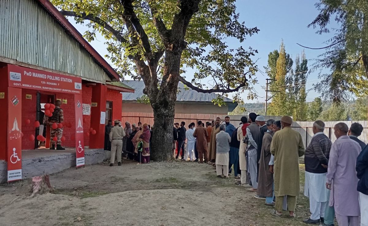 Congress-National Conference Get Most J&K Seats, But Short Of Majority: Exit Polls Congress-National Conference Get Most J&K Seats, But Short Of Majority: Exit Polls