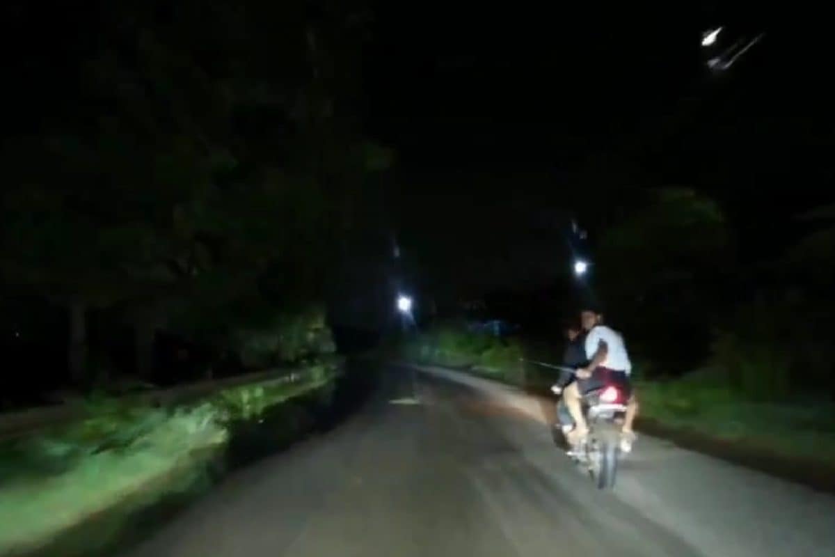 Pune Techie, Wife Chased By Group Of 40 Men, Attack Their Car With Iron Rods And Sticks