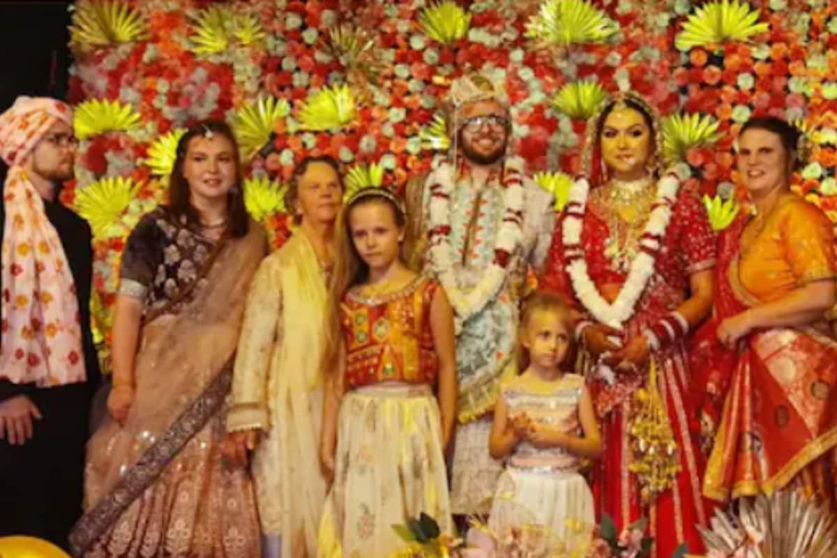 German Groom And Haryana Bride Wed In Vibrant Hindu Ceremony In Kurukshetra