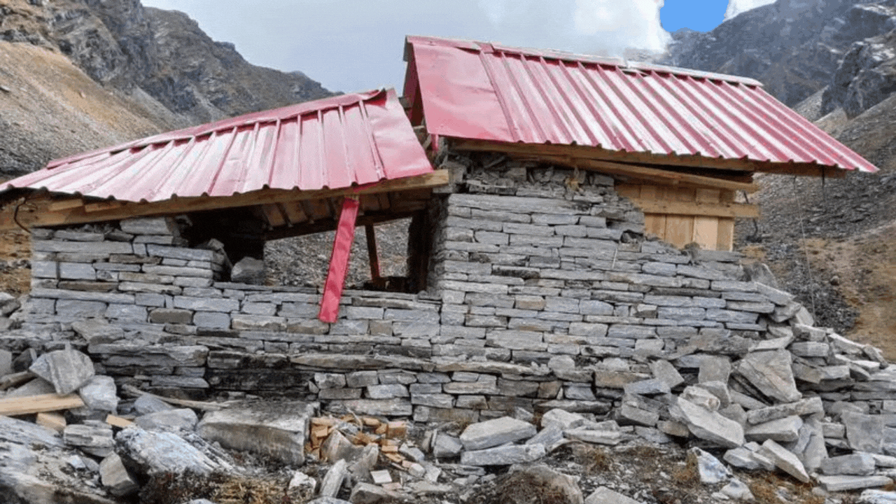 ‘Glacier baba’s’ illegal temple near sacred Uttarakhand kund demolished