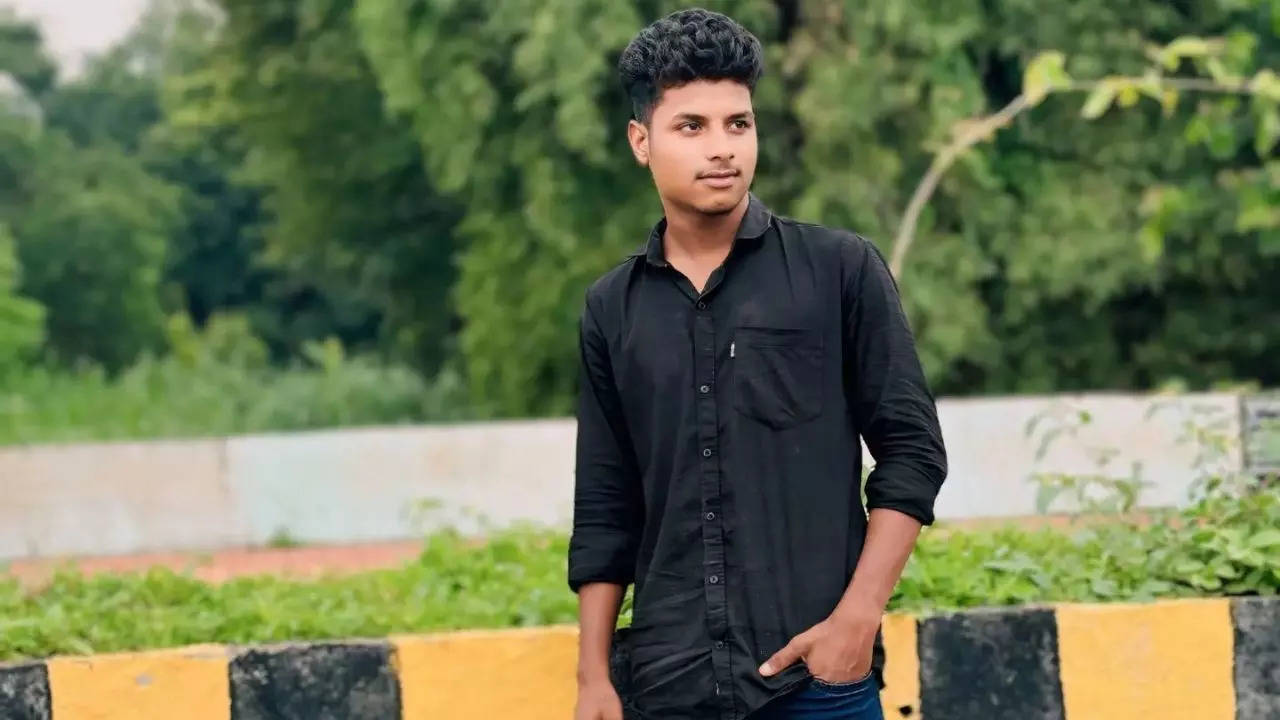 Baba Siddiqui case: Accused on the run flaunted ‘gangster’ status in Instagram